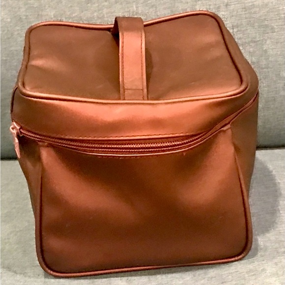 Large Makeup Travel Bag in Irredentist Wine Color - Picture 3 of 4